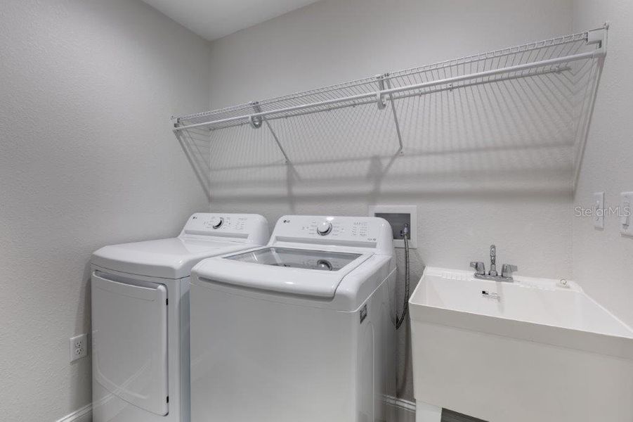 Close-up of interior finishes inside a home in , Citrus Springs (Image 13). Close-up of interior finishes inside a home in , Citrus Springs (Image 13).