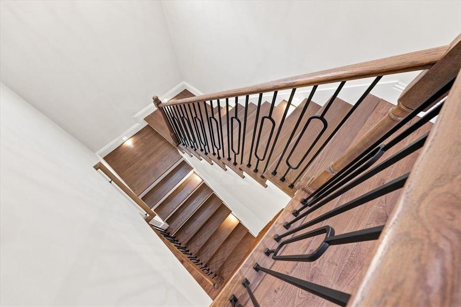 Spacious, unfurnished interior of a new home in , Tampa (Image 24).