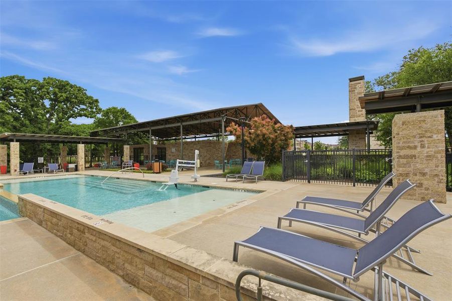 Community amenities in Prairie Oaks, Oak Point (Image 33). Community amenities in Prairie Oaks, Oak Point (Image 33).