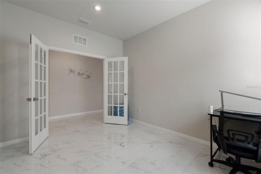 Spacious, unfurnished interior of a new home in , Wesley Chapel (Image 25).