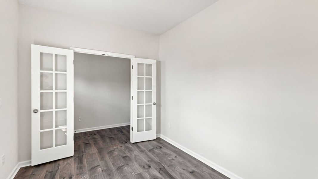 Spacious, unfurnished interior of a new home in Chestnut Ridge, Greenville (Image 20).