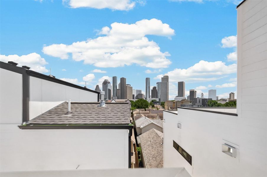Exterior details and patio area of a home in , Houston (Image 24).