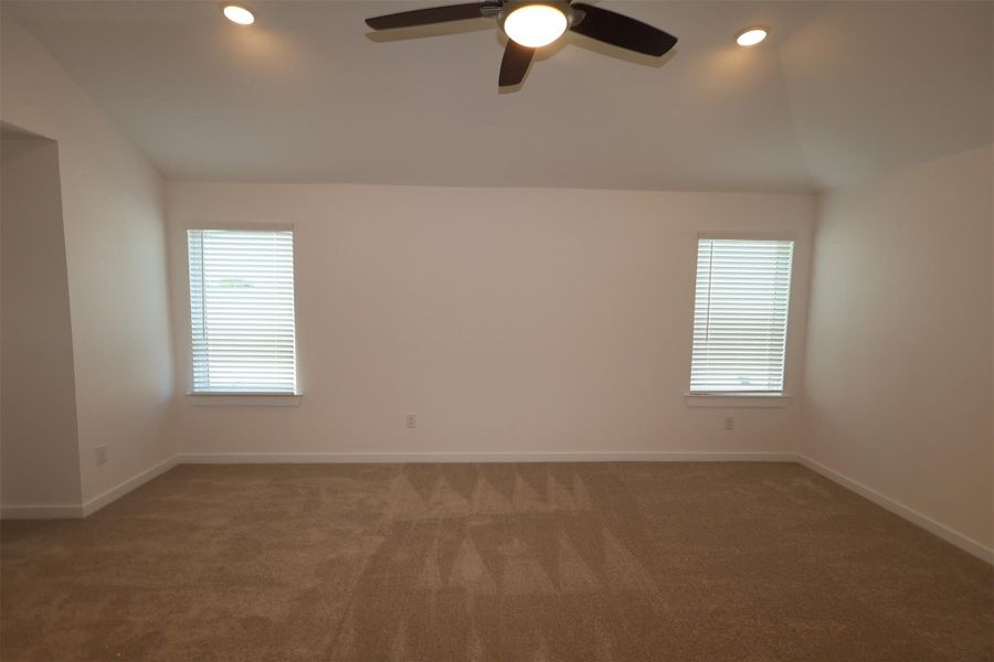 Spacious, unfurnished interior of a new home in Summerview, Fulshear (Image 22). Spacious, unfurnished interior of a new home in Summerview, Fulshear (Image 22).