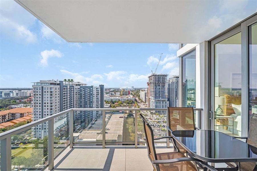 Condo located in St. Petersburg, FL showcasing its design and architecture (Image 33). Condo located in St. Petersburg, FL showcasing its design and architecture (Image 33).