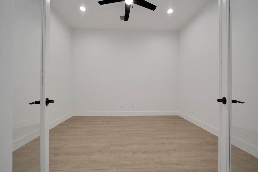 Spacious, unfurnished interior of a new home in , Pinehurst (Image 25). Spacious, unfurnished interior of a new home in , Pinehurst (Image 25).