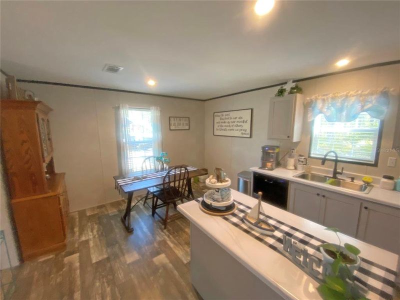 Furnished interior view inside a new home in , Palatka (Image 22).