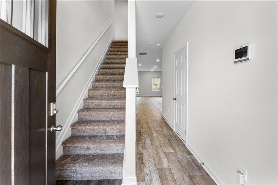 Spacious, unfurnished interior of a new home in The Grove At Mundy Mill, Gainesville (Image 21).