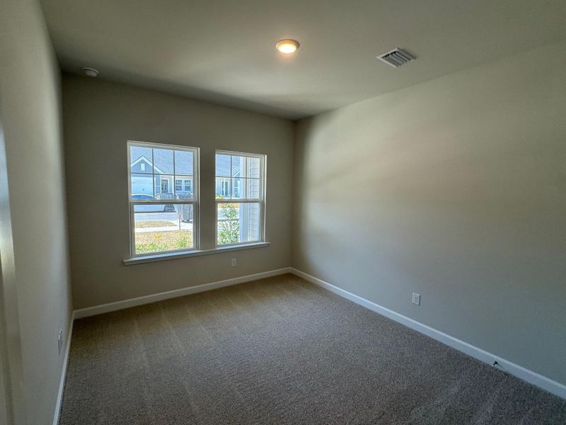 Spacious, unfurnished interior of a new home in , Summerville (Image 17).
