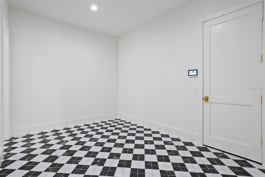 Spacious, unfurnished interior of a new home in , Tampa (Image 69). Spacious, unfurnished interior of a new home in , Tampa (Image 69).