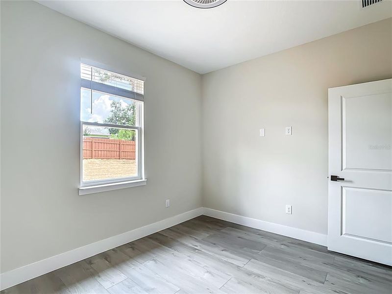 Spacious, unfurnished interior of a new home in , Ocala (Image 32).