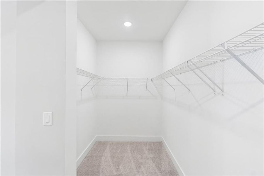 Spacious, unfurnished interior of a new home in Settingdown Farms, Cumming (Image 29).