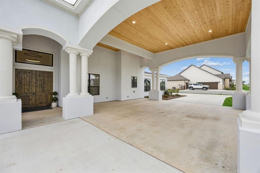 Exterior details and patio area of a home in , Northlake (Image 22).