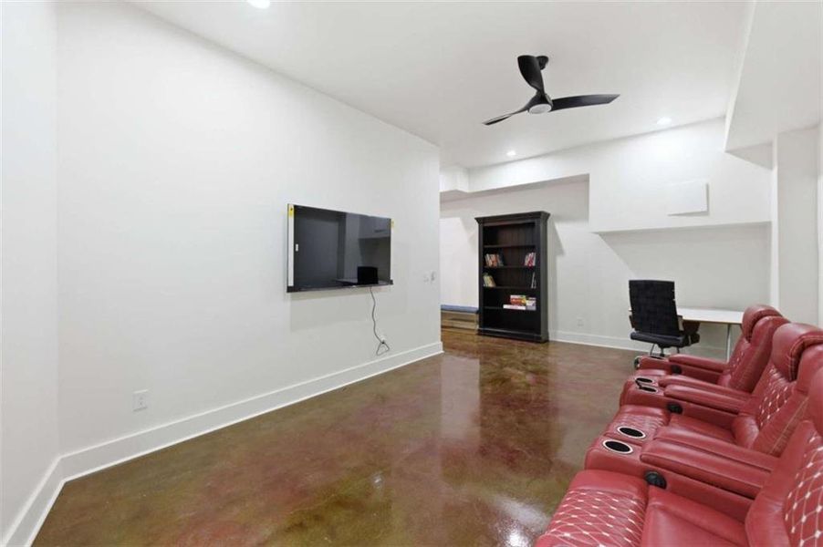 Image 74 of a home in .