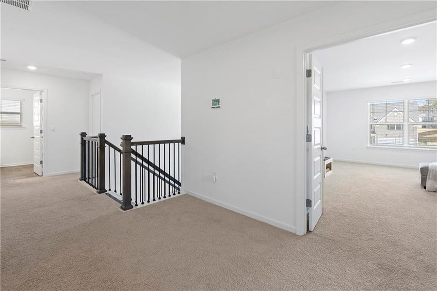 Spacious, unfurnished interior of a new home in Water Oak Estates, Lawrenceville (Image 20).