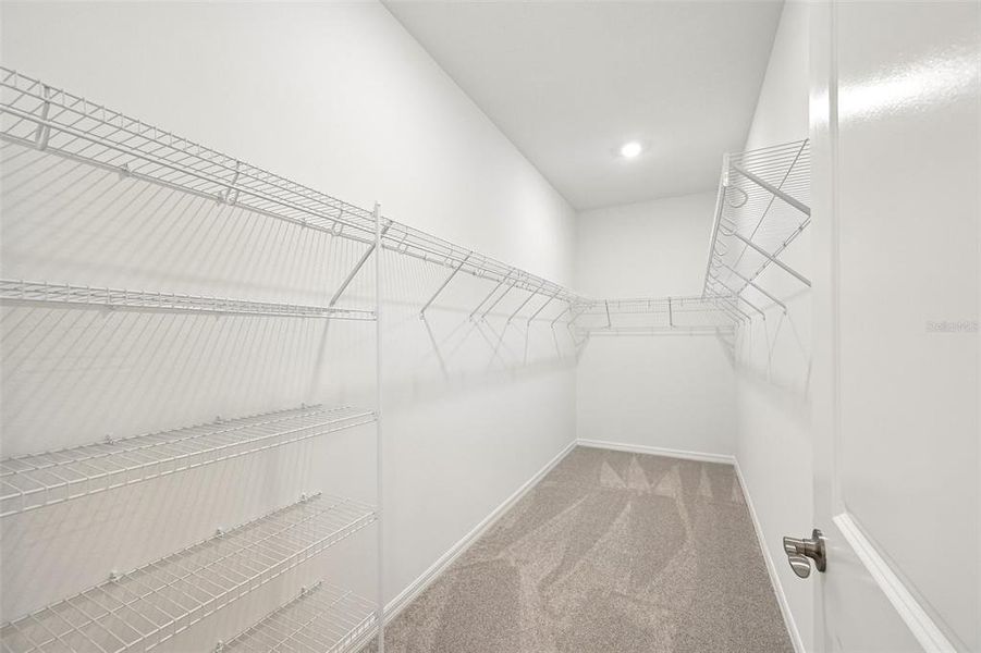 Spacious, unfurnished interior of a new home in Southpointe, Palmetto (Image 23). Spacious, unfurnished interior of a new home in Southpointe, Palmetto (Image 23).