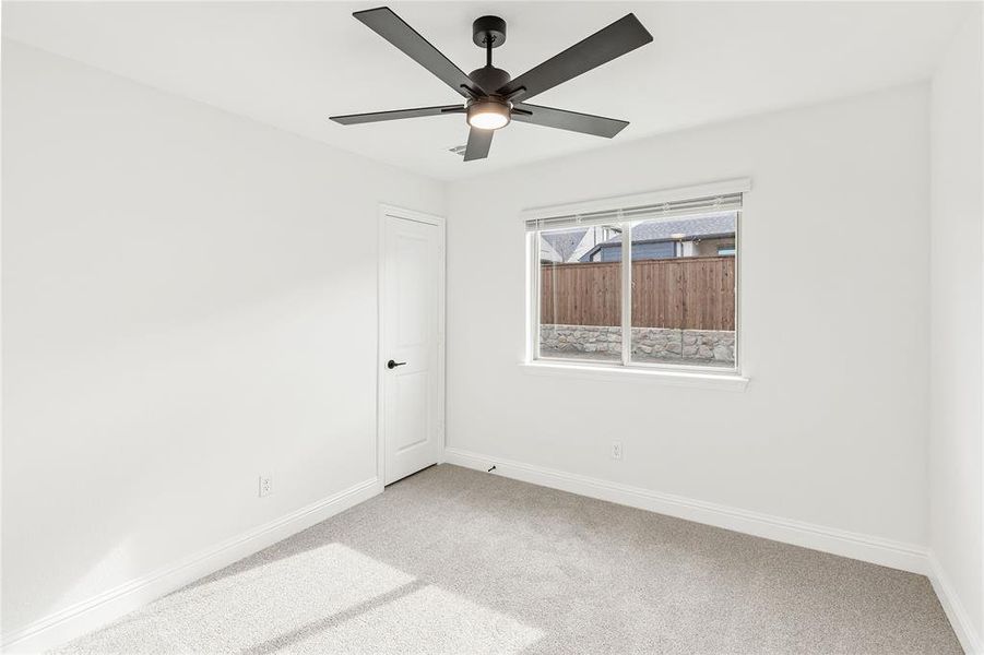 Spacious, unfurnished interior of a new home in Creekview Meadows, Pilot Point (Image 35). Spacious, unfurnished interior of a new home in Creekview Meadows, Pilot Point (Image 35).
