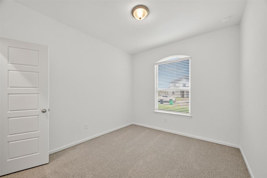 Spacious, unfurnished interior of a new home in Rollingbrook Estates, Baytown (Image 37).