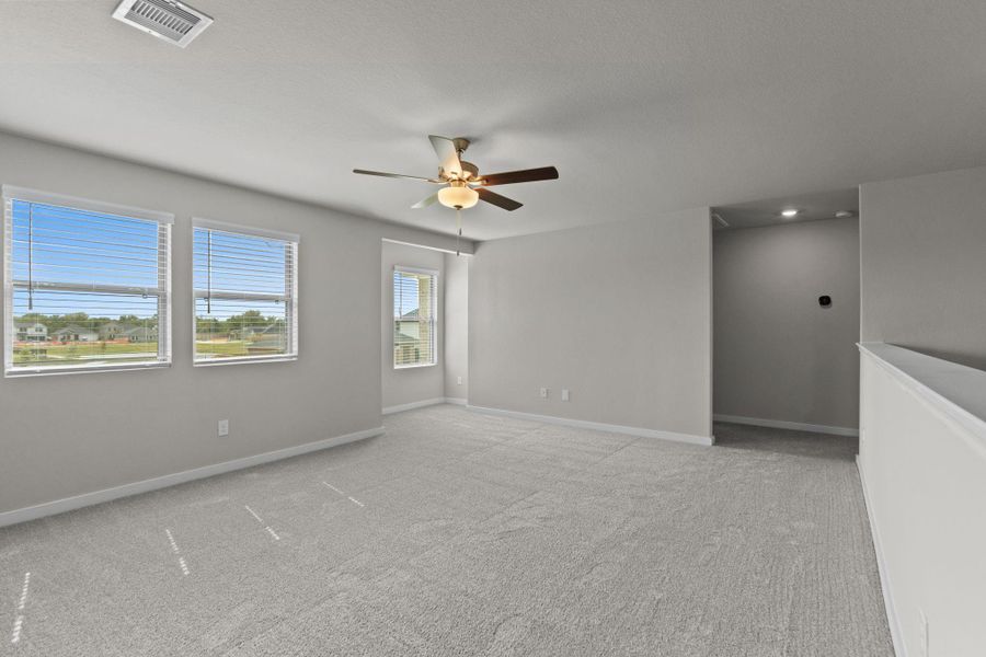 Spacious, unfurnished interior of a new home in Laurel Landing, Alvin (Image 23). Spacious, unfurnished interior of a new home in Laurel Landing, Alvin (Image 23).