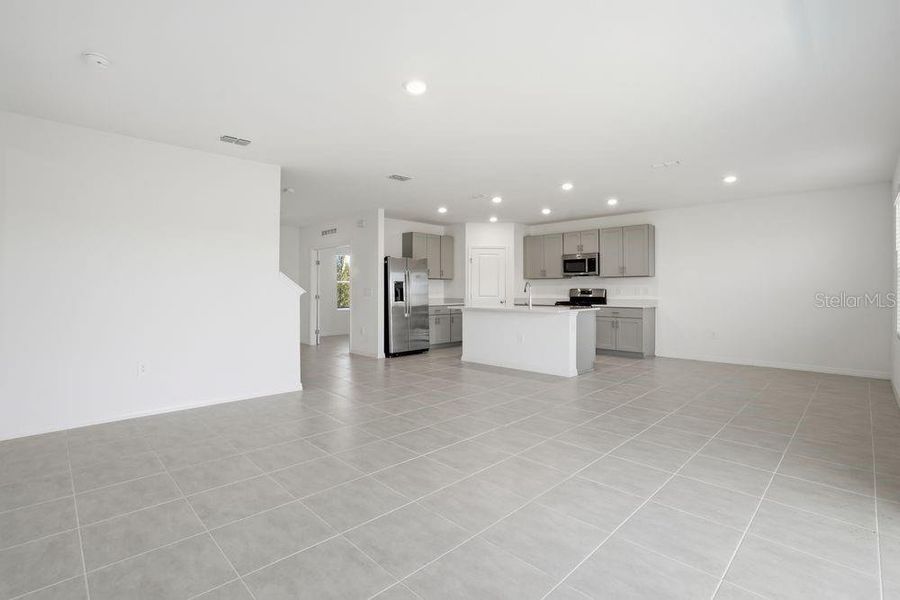 Spacious, unfurnished interior of a new home in Firethorn, Parrish (Image 21).