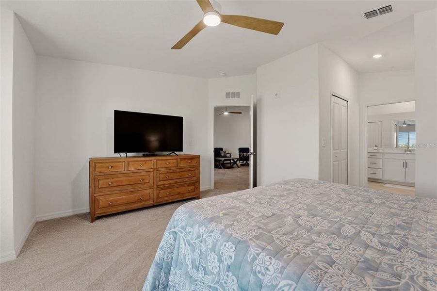 Furnished interior view inside a new home in , Venice (Image 14).