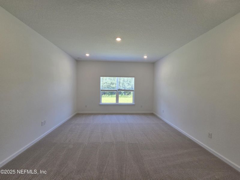 Spacious, unfurnished interior of a new home in Hyland Trail, Green Cove Springs (Image 42). Spacious, unfurnished interior of a new home in Hyland Trail, Green Cove Springs (Image 42).