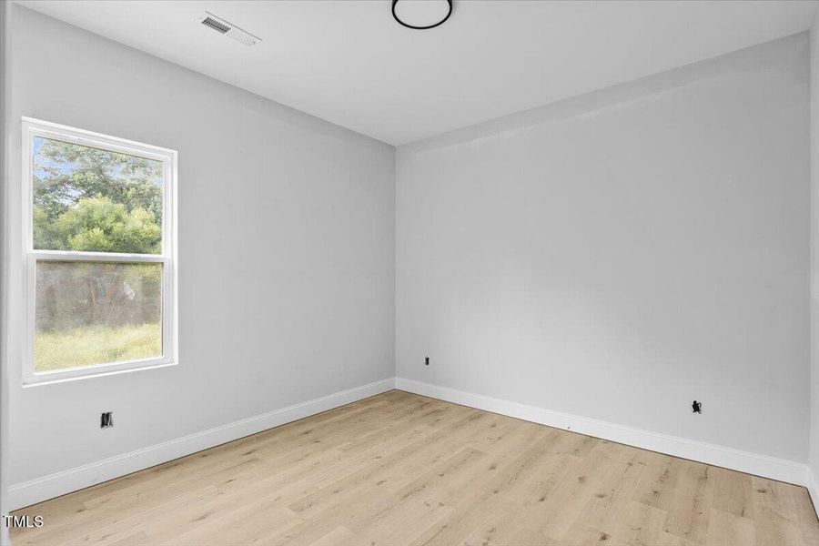 10-Lan 1235 St Regis-10