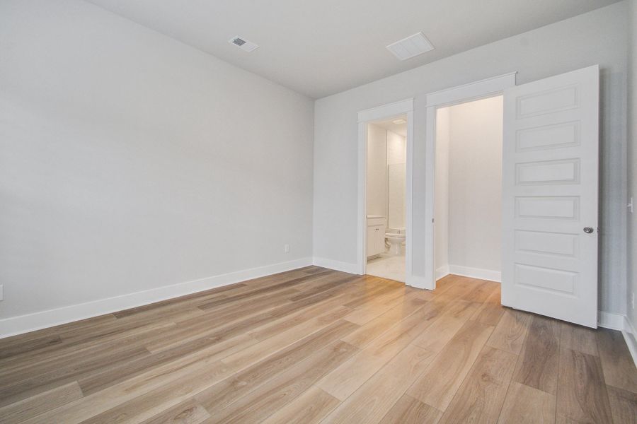 Spacious, unfurnished interior of a new home in Carnes Crossroads, Summerville (Image 12). Spacious, unfurnished interior of a new home in Carnes Crossroads, Summerville (Image 12).