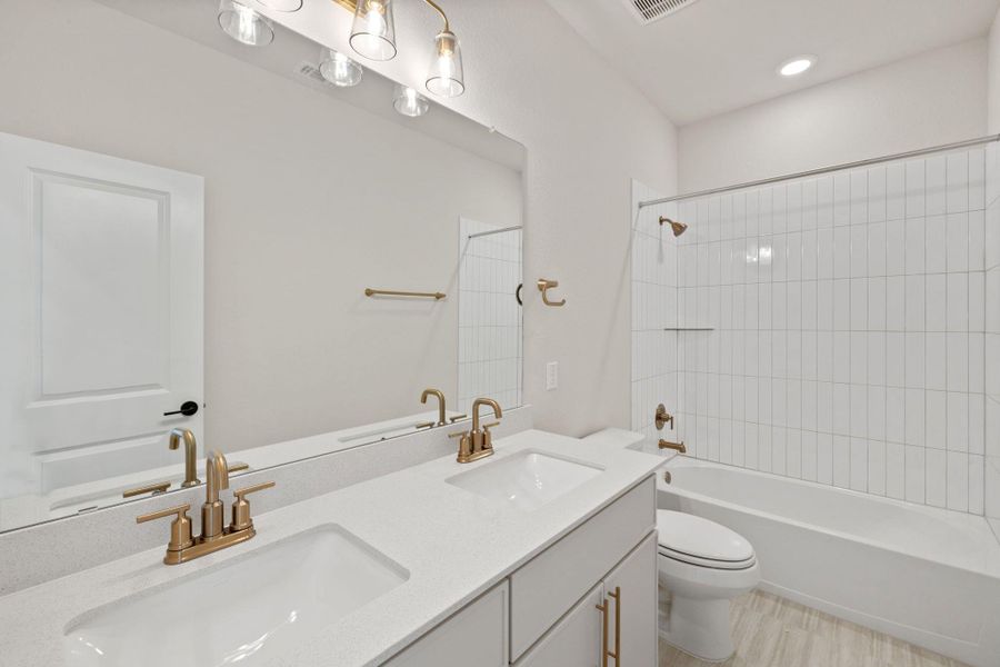 Representative images and renderings are for illustrative purposes. Actual structural options and design finishes of home may vary.