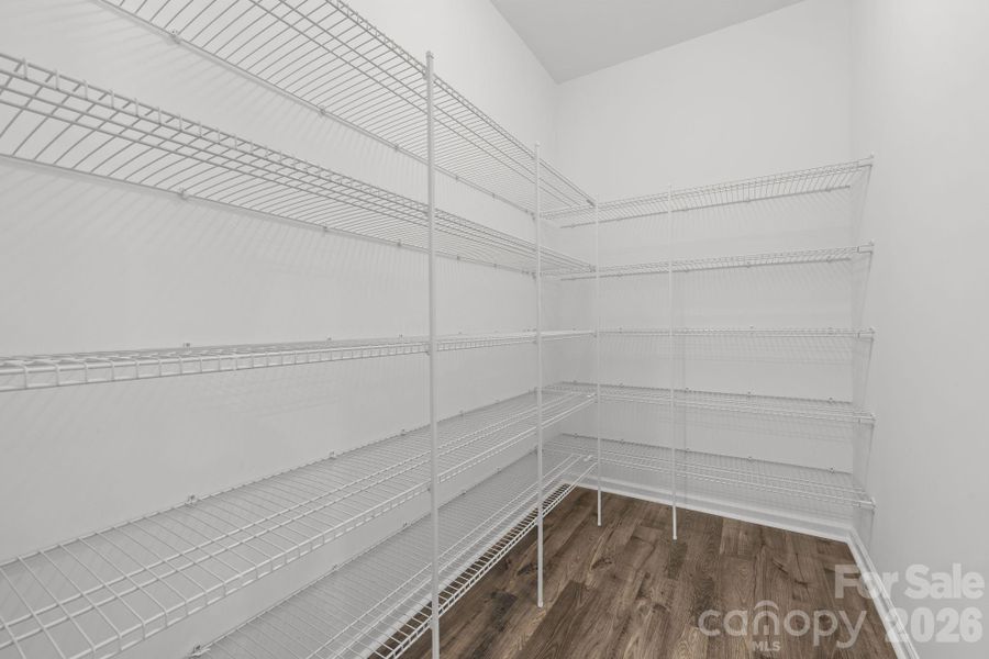 Large pantry Large pantry