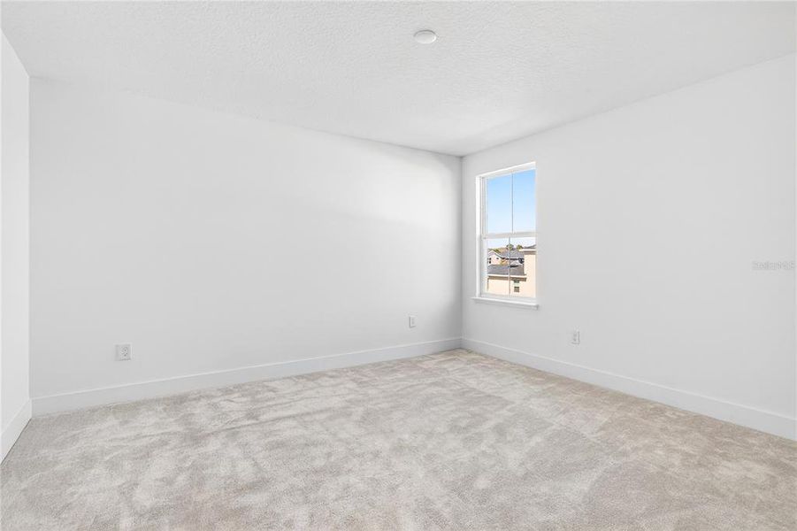 Spacious, unfurnished interior of a new home in , Sanford (Image 20).