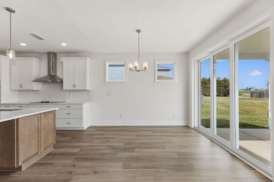 Spacious, unfurnished interior of a new home in Glenview Farms, Murfreesboro (Image 30).