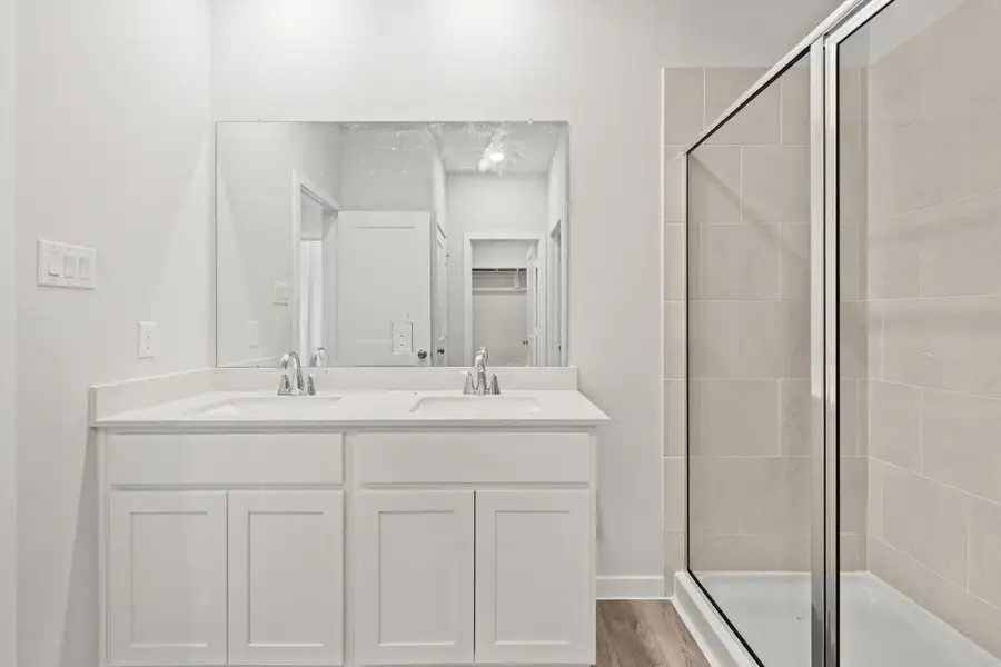 Furnished interior view inside a new home in Laurel Farms, Brookshire (Image 10). Furnished interior view inside a new home in Laurel Farms, Brookshire (Image 10).