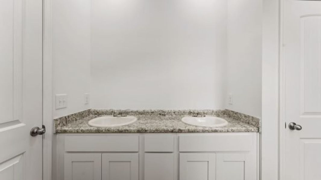 Representative interior finishes for a home built from the Elmsworth by Piedmont Residential in Clemit Harris Place, Newnan (Image 7).