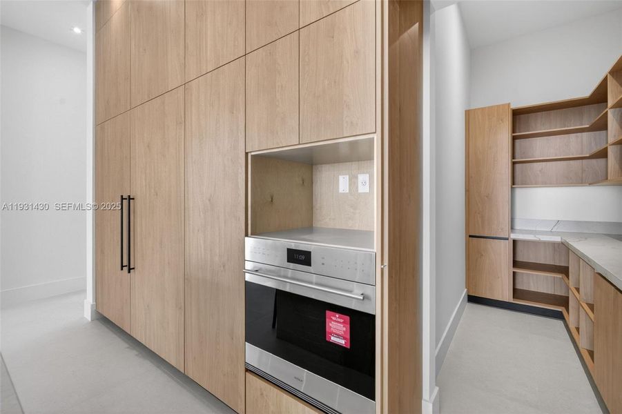 Furnished interior view inside a new home in , Miami (Image 39).