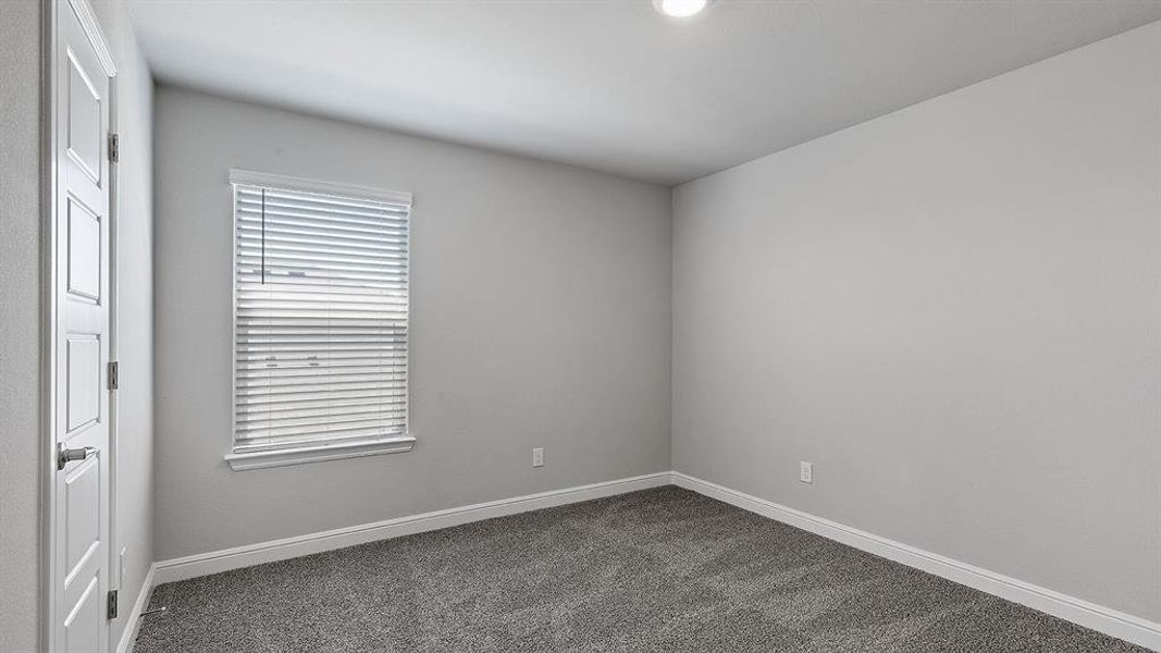 Spacious, unfurnished interior of a new home in Sandstone Estates, Granbury (Image 14).