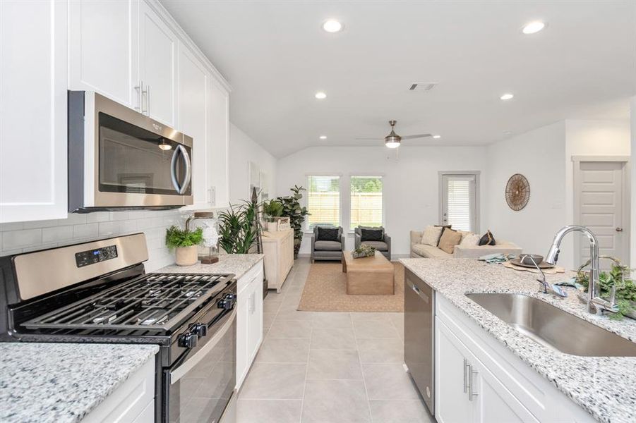 Image 12 of a home in Post Oak Pointe.