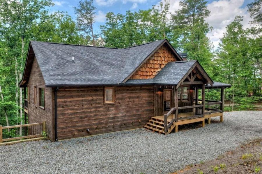 Image 30 of a home in .