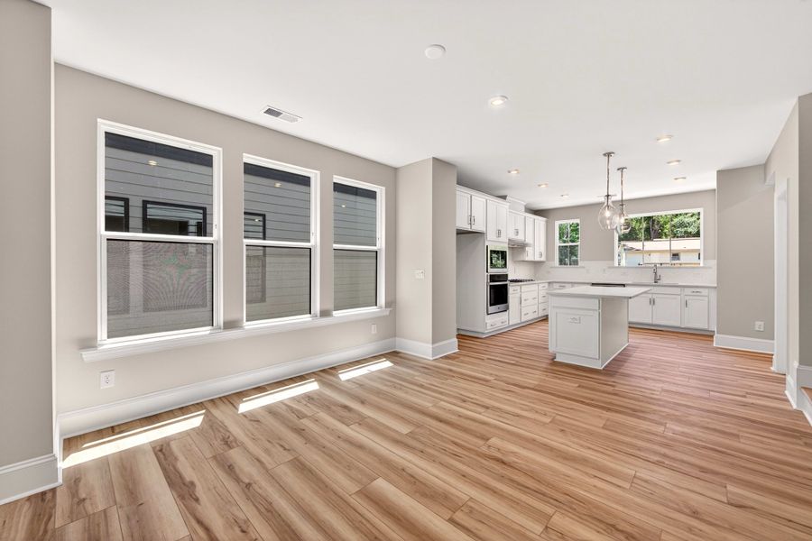 Spacious, unfurnished interior of a new home in Old Town Village, Waxhaw (Image 20). Spacious, unfurnished interior of a new home in Old Town Village, Waxhaw (Image 20).