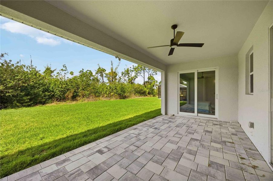 Exterior details and patio area of a home in , Port Charlotte (Image 30).