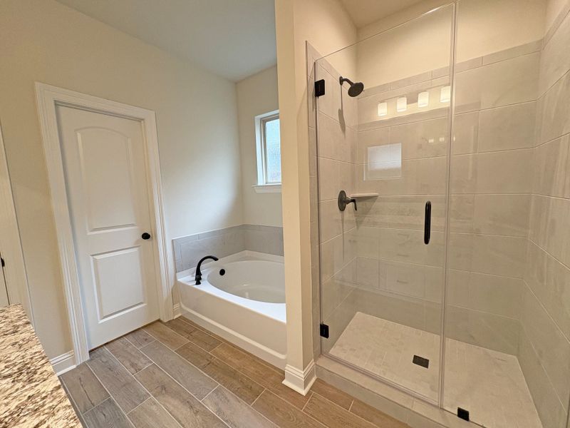 Furnished interior view inside a new home in Longleaf, Lumberton (Image 17).