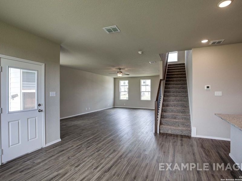 Spacious, unfurnished interior of a new home in Bricewood, San Antonio (Image 18).