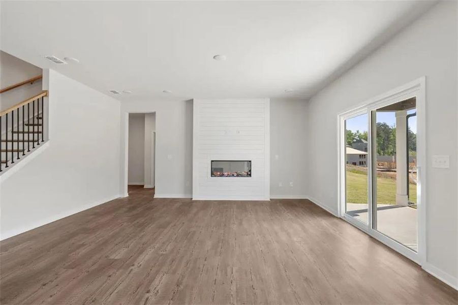 Spacious, unfurnished interior of a new home in Parkview Estates, South Fulton (Image 18).