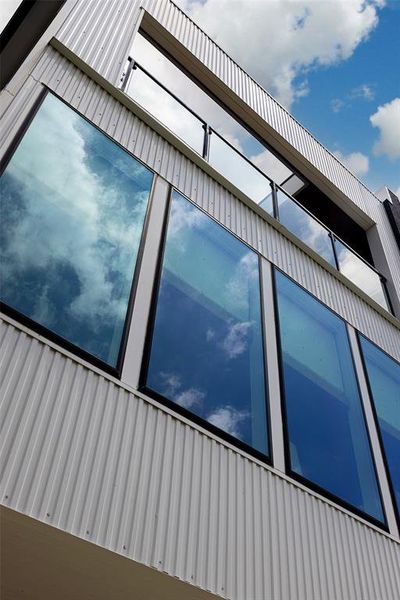 Exterior details and patio area of a home in , Dallas (Image 27).