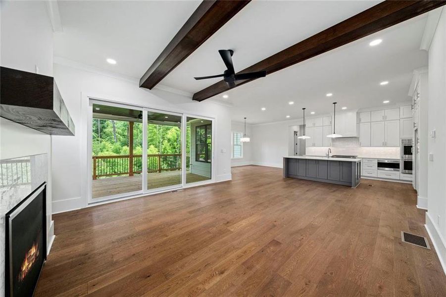 Spacious, unfurnished interior of a new home in , Atlanta (Image 22). Spacious, unfurnished interior of a new home in , Atlanta (Image 22).