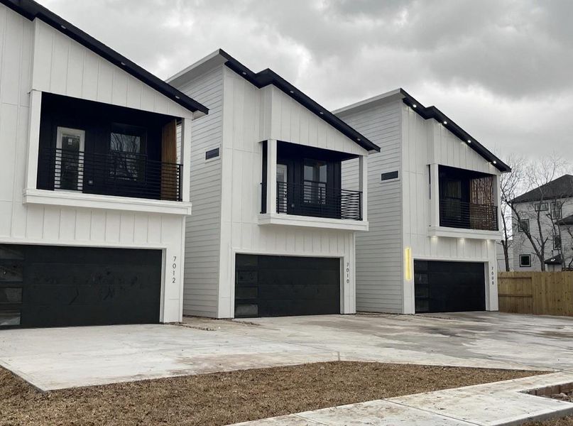 Front exterior of a new home in , Houston, TX, highlighting curb appeal (Image 1). Front exterior of a new home in , Houston, TX, highlighting curb appeal (Image 1).