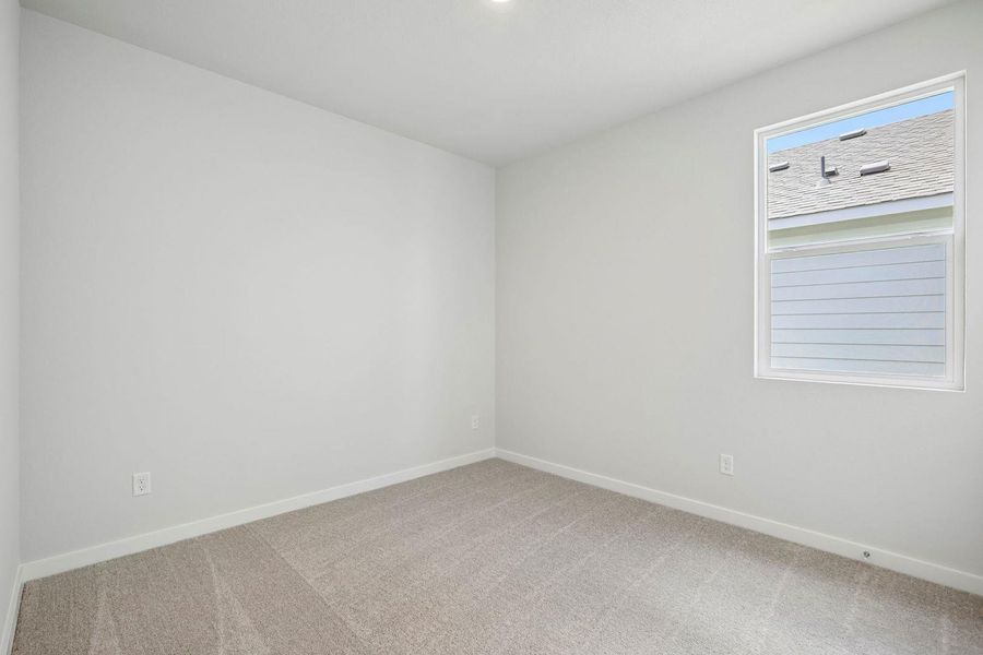 Spacious, unfurnished interior of a new home in Stallion Run, Buda (Image 22).