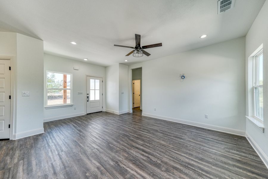 Representative unfurnished interior of a home built from the Lucas by Zeal Home Builders in Echo Grove, Poolville (Image 119).