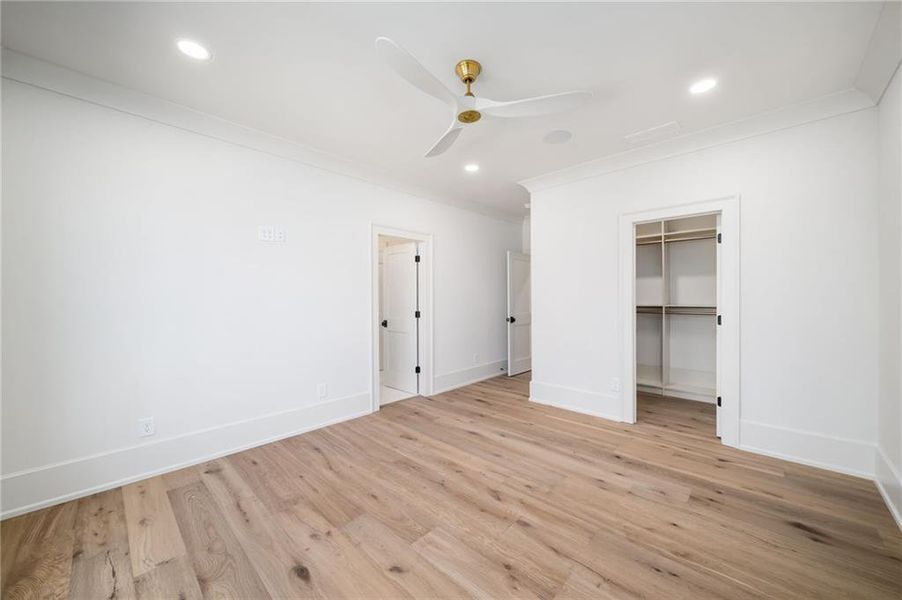 Spacious, unfurnished interior of a new home in , Alpharetta (Image 73).