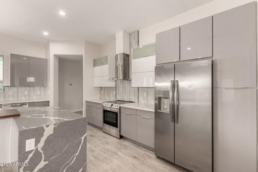 15 - Western Star 24825