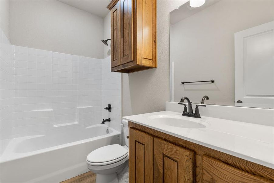 Furnished interior view inside a new home in , Weatherford (Image 6).